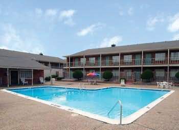 Americas Best Value Inn And Suites North Farmers Branch Exterior foto