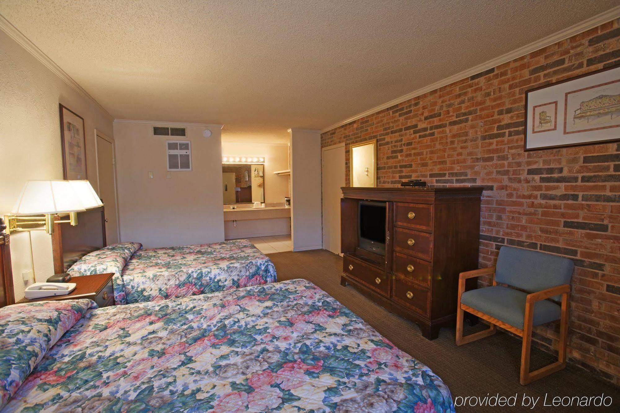 Americas Best Value Inn And Suites North Farmers Branch Habitación foto